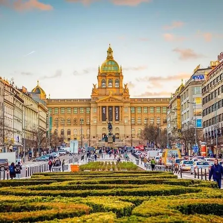 Finnem Varnsdorfska * Prag